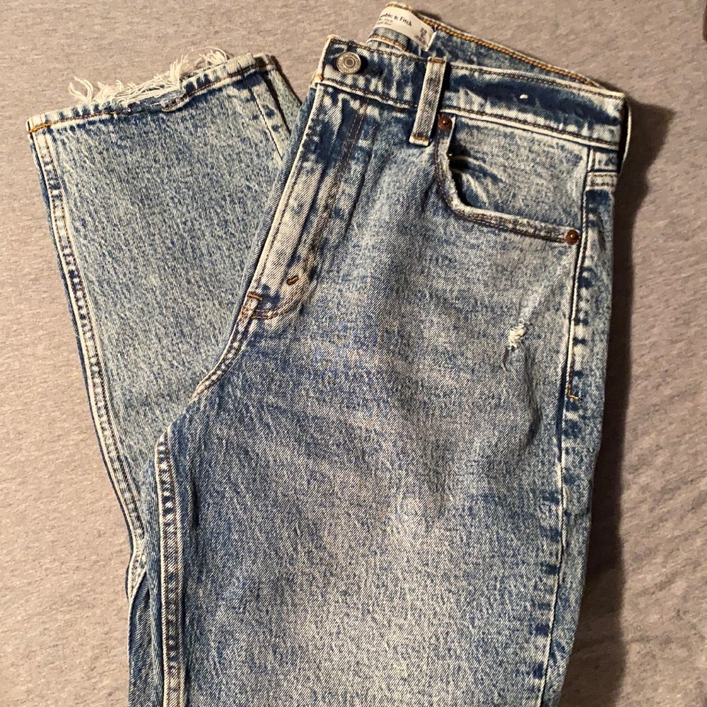 Abercrombie- The Mom Jean, High Rise. Size 29R (8). Acid wash jeans. WORN ONCE